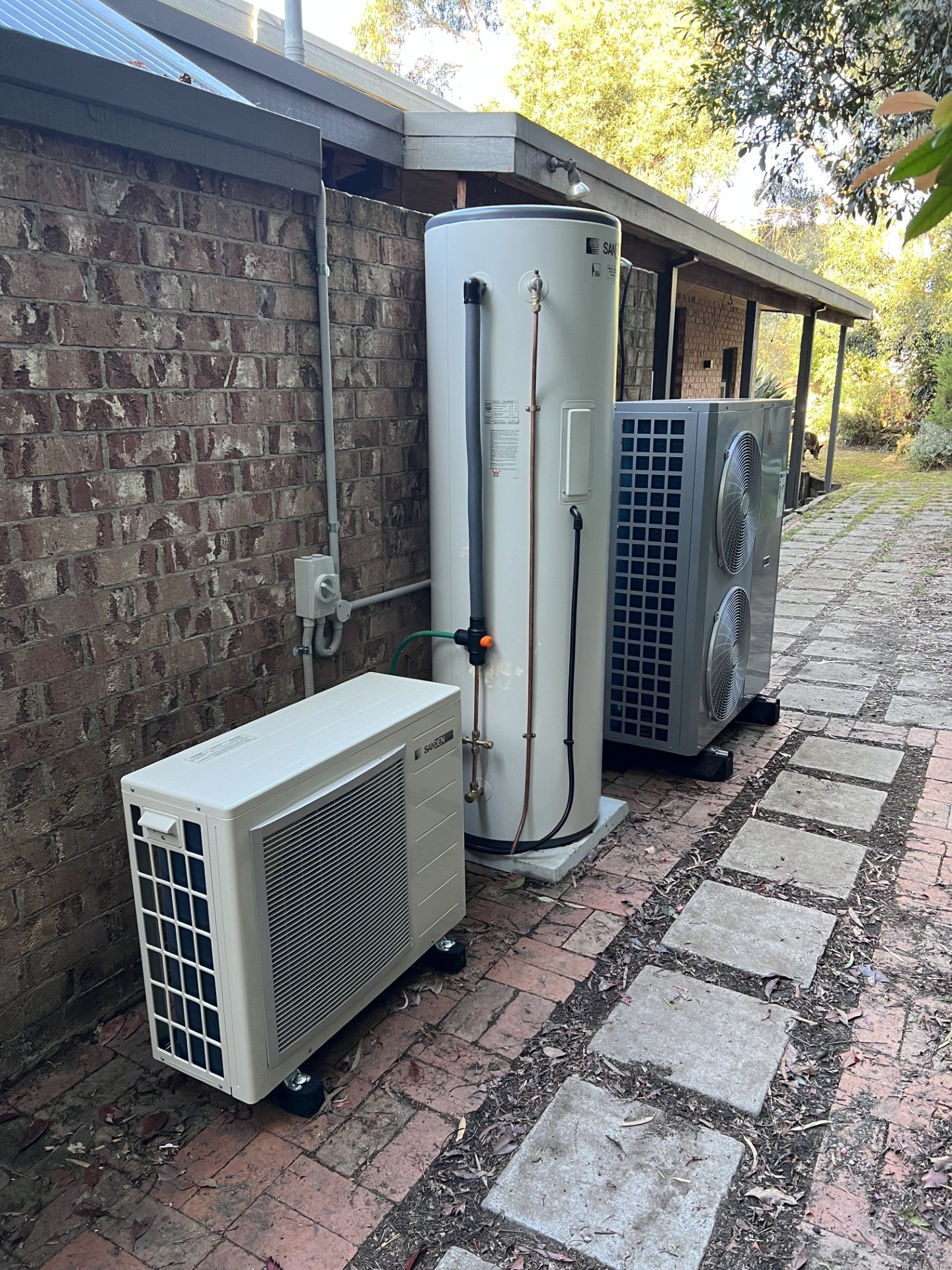 Sanden heat pump hot water service